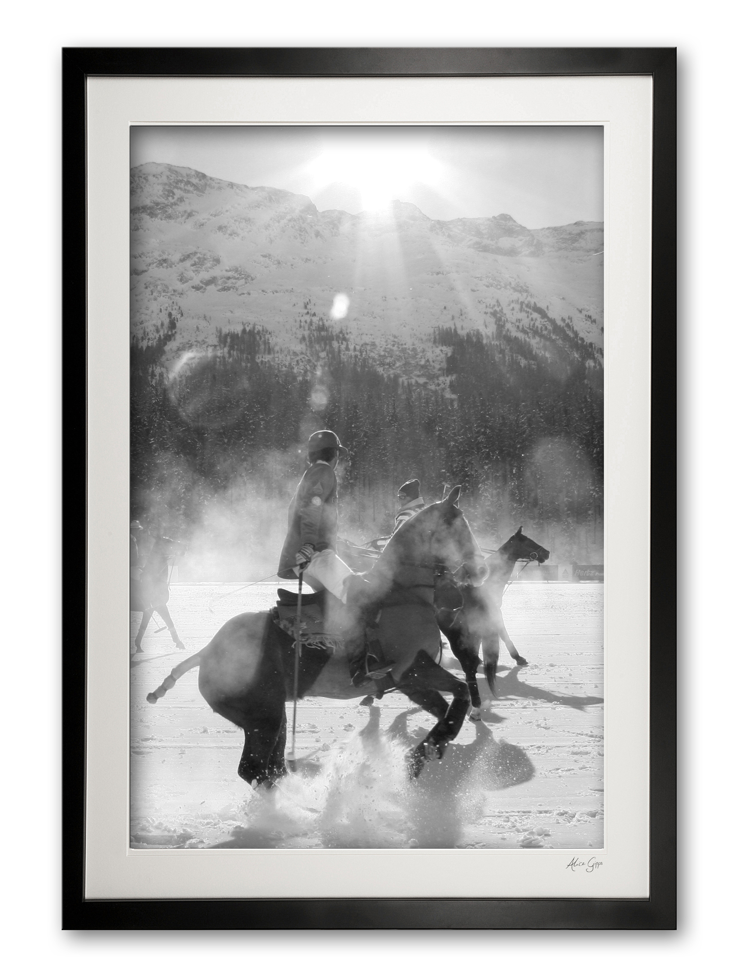051_snow_polo_black__white_img_5365_framed